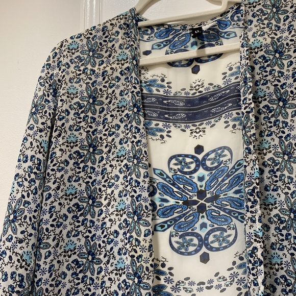 Divided, H&M, size XS, pashmina/coverup. - Picture 3 of 11